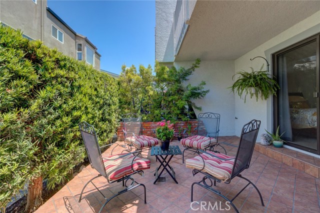 106 Lucia Avenue, Redondo Beach, California 90277, 2 Bedrooms Bedrooms, ,2 BathroomsBathrooms,Residential,Sold,Lucia,SB22097239