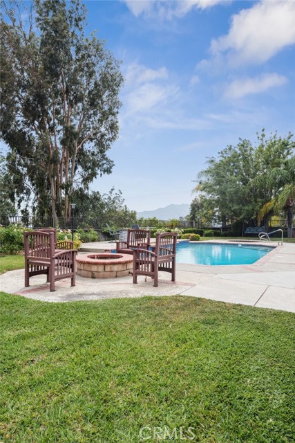 24805 Morning Mist Drive, Moreno Valley CA: https://media.crmls.org/medias/7568a475-7ad2-44d4-863b-3985148adae0.jpg