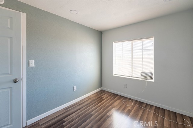 Detail Gallery Image 12 of 26 For 329 E Trotter Ave, Mojave,  CA 93501 - 3 Beds | 2 Baths