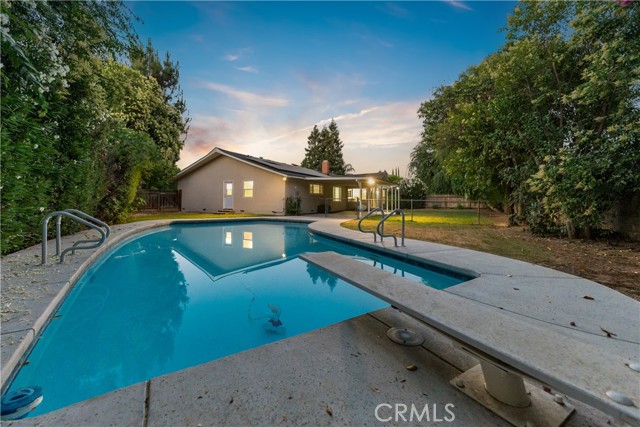 6330 N Wilson Avenue, Fresno CA: https://media.crmls.org/medias/7568cb9a-132a-4a5c-96cf-6153ff40768e.jpg