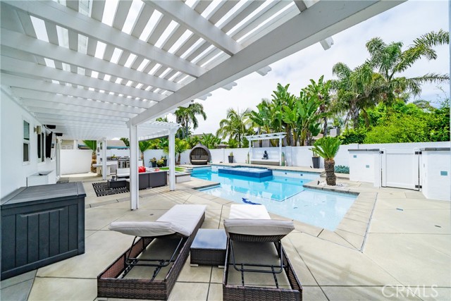 Detail Gallery Image 47 of 61 For 20191 Imperial Cove Ln, Huntington Beach,  CA 92646 - 3 Beds | 3 Baths