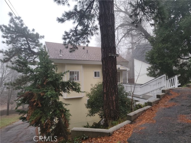 Detail Gallery Image 27 of 31 For 23883 Zuger, Crestline,  CA 92325 - 2 Beds | 2/1 Baths