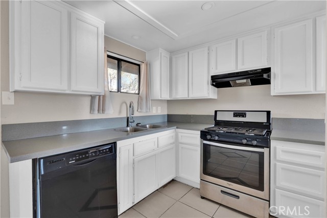 Detail Gallery Image 14 of 30 For 17908 Birch St, Hesperia,  CA 92345 - 3 Beds | 2 Baths