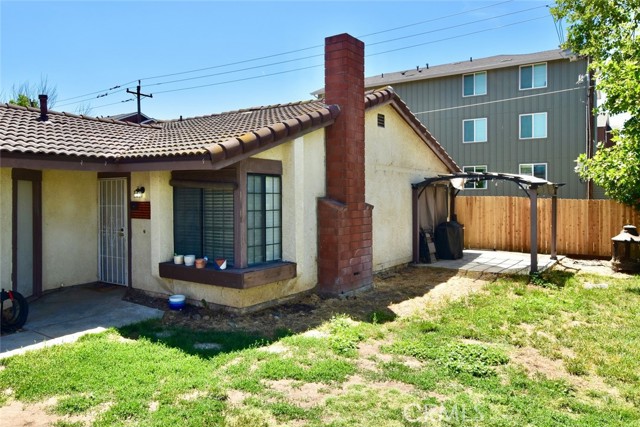 Detail Gallery Image 2 of 22 For 200 Oak Meadow Ln, Paso Robles,  CA 93446 - 2 Beds | 1 Baths