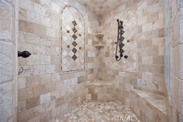 Detail Gallery Image 33 of 75 For 14025 Yokuts, Bakersfield,  CA 93306 - 4 Beds | 5 Baths