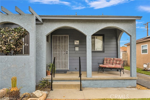Detail Gallery Image 2 of 44 For 4325 Lindsey Ave, Pico Rivera,  CA 90660 - 3 Beds | 1 Baths