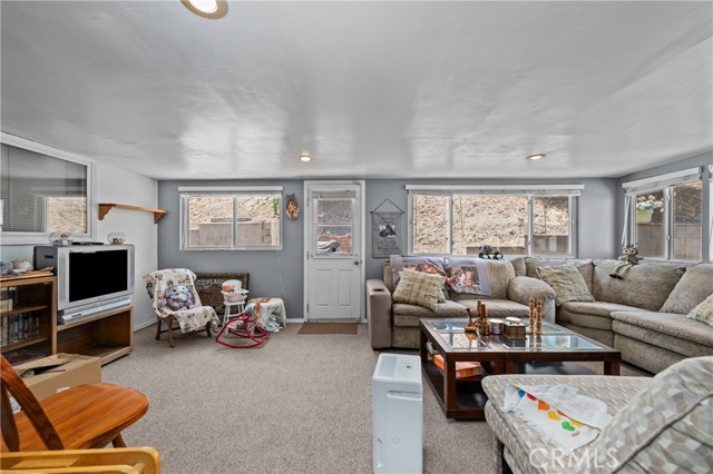 9152 Lakeview Road, Lakeside CA: https://media.crmls.org/medias/756e3aac-bb49-416a-aebd-db2dea0406e8.jpg