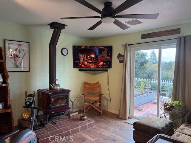 Detail Gallery Image 20 of 41 For 39468 Summit Dr, Oakhurst,  CA 93644 - 4 Beds | 3 Baths