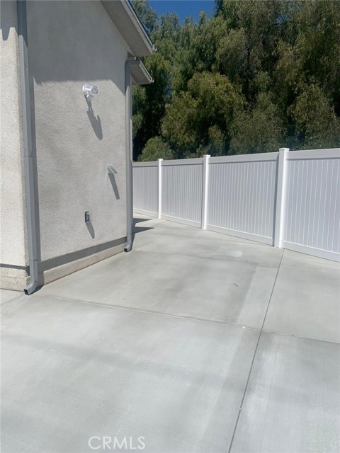 Detail Gallery Image 15 of 17 For 16507 San Fernando Mission Bld, Granada Hills,  CA 91344 - 2 Beds | 2/1 Baths