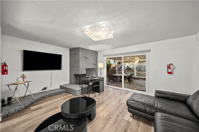 Detail Gallery Image 9 of 33 For 27215 Barada Ave, Saugus,  CA 91350 - 4 Beds | 2 Baths