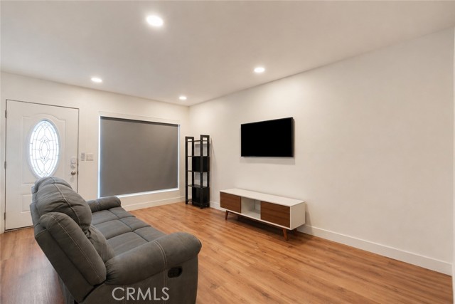 Front Image Thumbnail for CRCV26185850