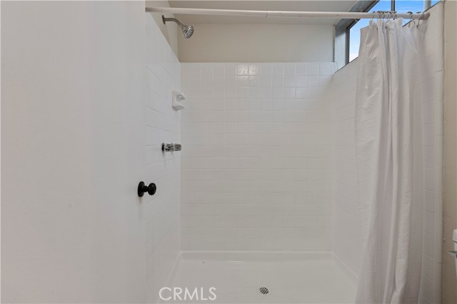 Detail Gallery Image 30 of 49 For 18838 Cabral, Canyon Country,  CA 91351 - 4 Beds | 3 Baths