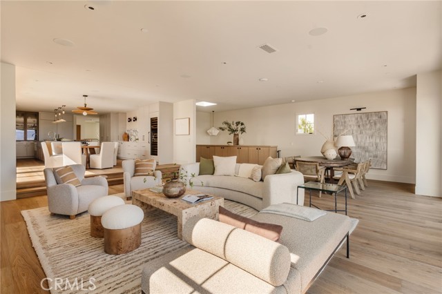 876 5th Street, Manhattan Beach, California 90266, 5 Bedrooms Bedrooms, ,6 BathroomsBathrooms,Residential,For Sale,5th,SB25164993