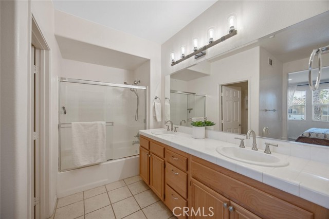 Detail Gallery Image 27 of 49 For 243 Riverdale Ct #431,  Camarillo,  CA 93010 - 3 Beds | 2/1 Baths