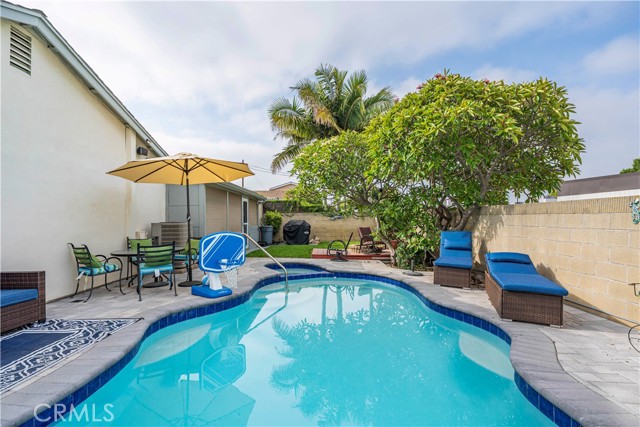 11811 La Serna Drive, Whittier CA: https://media.crmls.org/medias/75737746-e217-429a-af67-c066ce266d84.jpg
