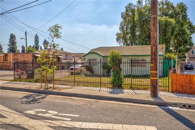 Image 3 for 2032 E 119Th St, Los Angeles, CA 90059