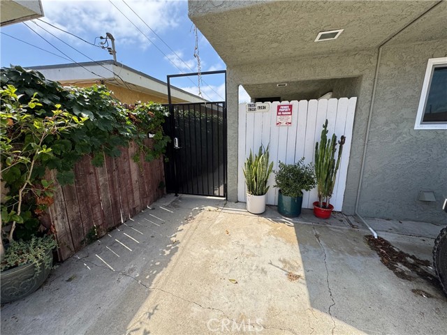 Detail Gallery Image 7 of 24 For 4301 Farquhar Ave, Los Alamitos,  CA 90720 - 2 Beds | 1/1 Baths