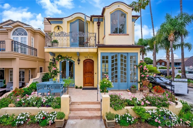 127 Amethyst Avenue Newport Beach, CA 92662