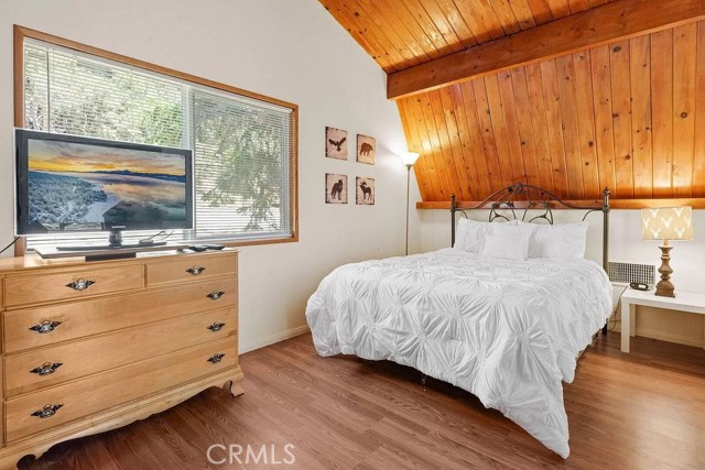 43869 Mendocino Drive, Big Bear Lake CA: https://media.crmls.org/medias/757611f0-160b-49e7-b0ad-5eb7ee441f06.jpg