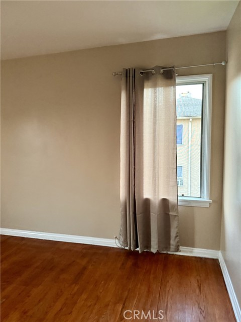 340 N 2nd Street, Montebello CA: https://media.crmls.org/medias/75772378-5a80-4e1b-bbf9-57a00c7203e8.jpg