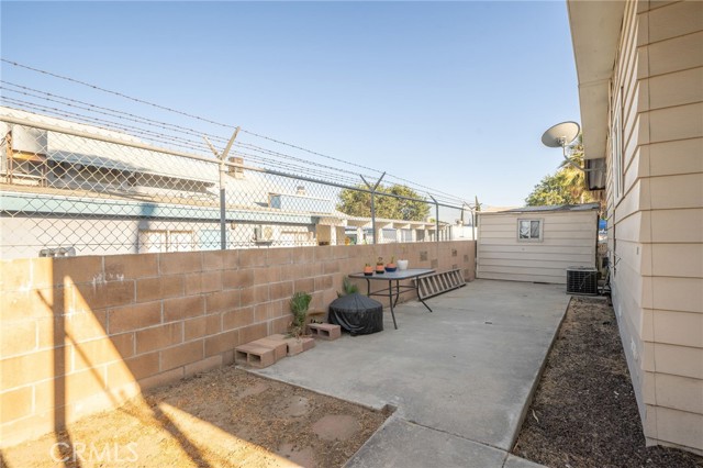 1512 E 5th Street, Ontario CA: https://media.crmls.org/medias/75773e1e-4eda-4613-ab0e-2def673e1464.jpg