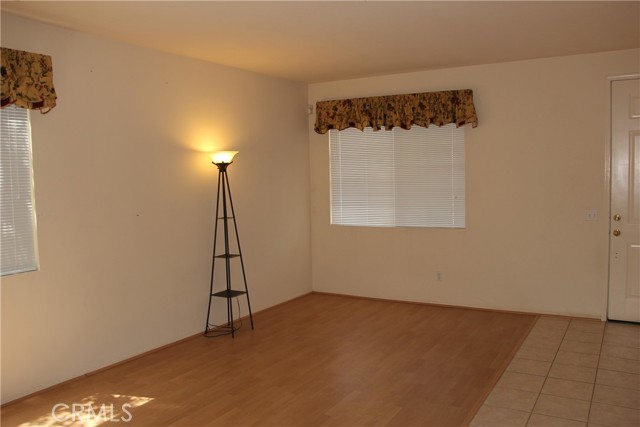 Detail Gallery Image 2 of 11 For 11734 Parliament Dr, Rancho Cucamonga,  CA 91730 - 4 Beds | 2/1 Baths