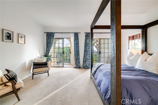 1119 9th Street, Hermosa Beach, California 90254, 5 Bedrooms Bedrooms, ,2 BathroomsBathrooms,Residential,Sold,9th,SB22164330