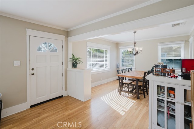 Detail Gallery Image 7 of 21 For 262 N Cambridge St, Orange,  CA 92866 - 3 Beds | 2 Baths