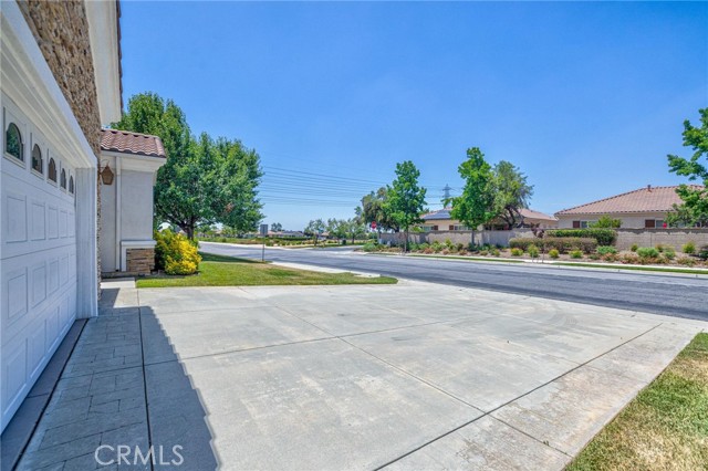 1708 Snowberry Road, Beaumont CA: https://media.crmls.org/medias/7577a755-b639-498a-8e6c-852f2911acc3.jpg