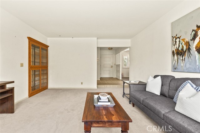 7 Pinecrest Circle, Chico CA: https://media.crmls.org/medias/7577bf7a-6ddb-4732-b581-22db583176ce.jpg