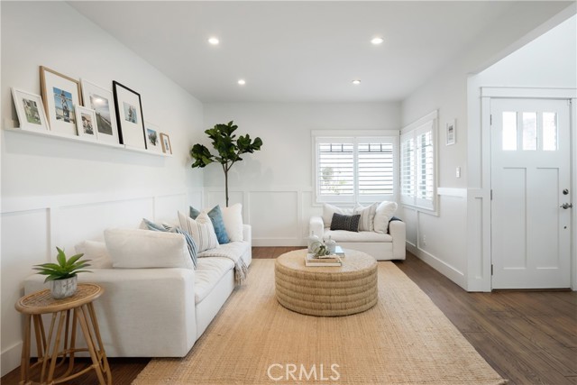 2105 N. Meadows Ave, Manhattan Beach, California 90266, 4 Bedrooms Bedrooms, ,3 BathroomsBathrooms,Residential,Sold,N. Meadows Ave,SB22064720