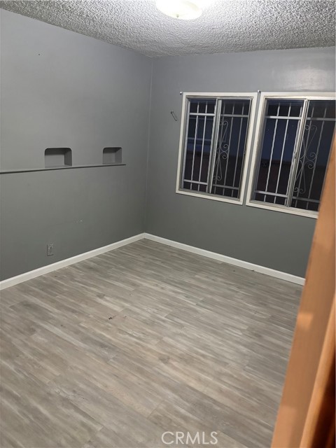 Detail Gallery Image 6 of 8 For 3838 W 176th Ct, Torrance,  CA 90504 - 3 Beds | 2 Baths