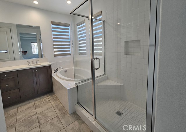 20841 W Acorn Circle, Porter Ranch CA: https://media.crmls.org/medias/757837cf-c027-4db3-b9a9-cc0e63c952de.jpg