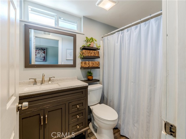 Detail Gallery Image 18 of 22 For 23209 via Barra, Valencia,  CA 91355 - 4 Beds | 3 Baths