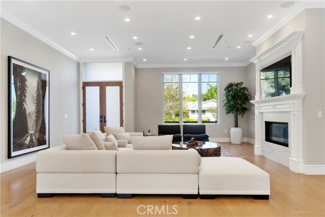 4635 Brewster Drive, Tarzana CA: https://media.crmls.org/medias/75795f3b-d9ed-40dc-bcf6-3607fd55ac00.jpg