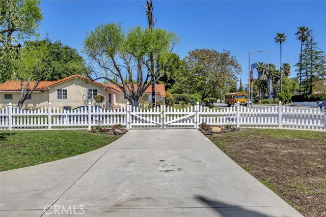 18500 Celtic Street, Porter Ranch CA: https://media.crmls.org/medias/7579d813-7229-4678-bb58-b0c2e0cd816e.jpg