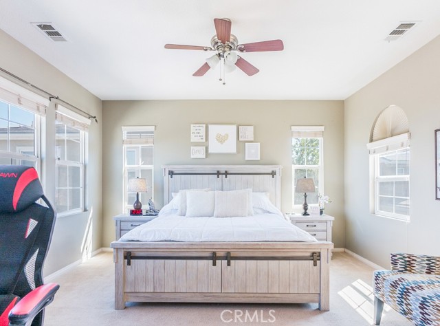 Detail Gallery Image 23 of 58 For 20413 Janzer Ct, Newhall,  CA 91350 - 5 Beds | 3 Baths