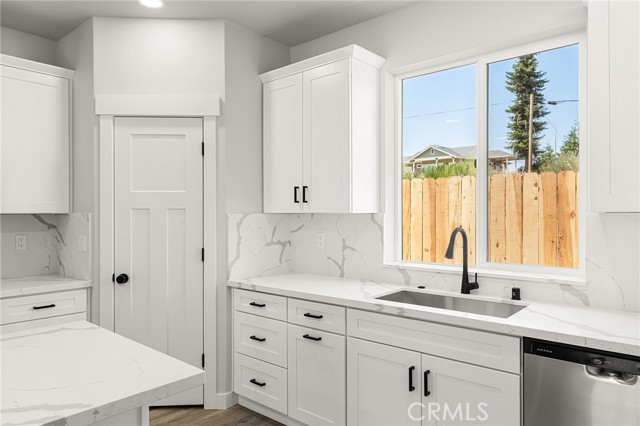 Detail Gallery Image 15 of 42 For 5585 Scottwood Rd, Paradise,  CA 95969 - 2 Beds | 2 Baths