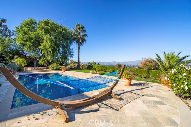 Detail Gallery Image 71 of 73 For 18933 La Montana Pl, Tarzana,  CA 91356 - 7 Beds | 6/1 Baths