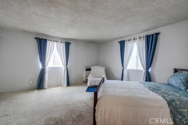 327 S 35th Street, San Diego CA: https://media.crmls.org/medias/757b8a56-d39b-4853-9007-5a346e15bf83.jpg