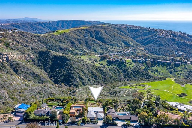 Detail Gallery Image 19 of 20 For 2305 Temple Hills, Laguna Beach,  CA 92651 - 5 Beds | 5 Baths