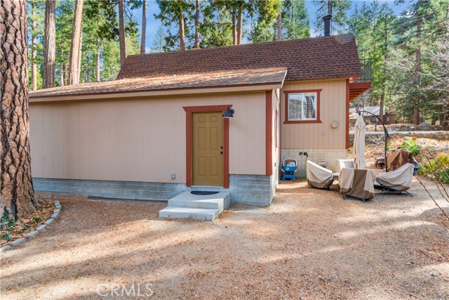 Detail Gallery Image 6 of 29 For 40300 Valley of the Falls Dr, Forest Falls,  CA 92339 - 3 Beds | 2 Baths