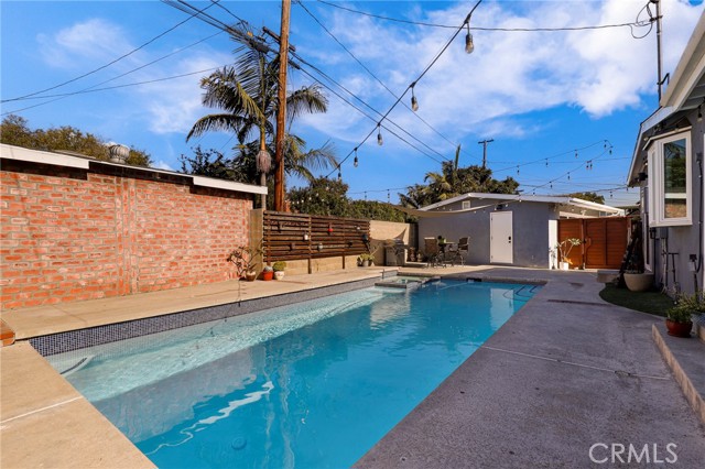 Detail Gallery Image 31 of 41 For 6121 E Birkdale St, Long Beach,  CA 90815 - 3 Beds | 2 Baths