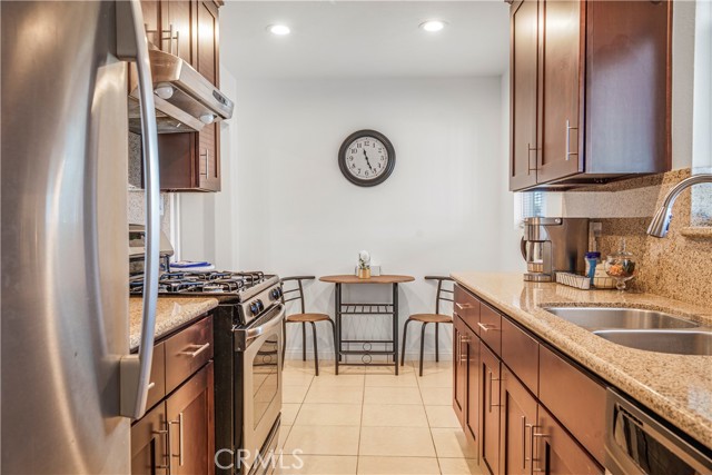 Detail Gallery Image 9 of 23 For 4775 Beverly Ct, Riverside,  CA 92506 - 3 Beds | 2 Baths