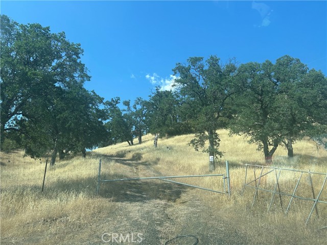 21947 Meriann Drive, Clearlake Oaks CA: https://media.crmls.org/medias/757d43d7-2a23-4c8b-937c-8105d45503fd.jpg