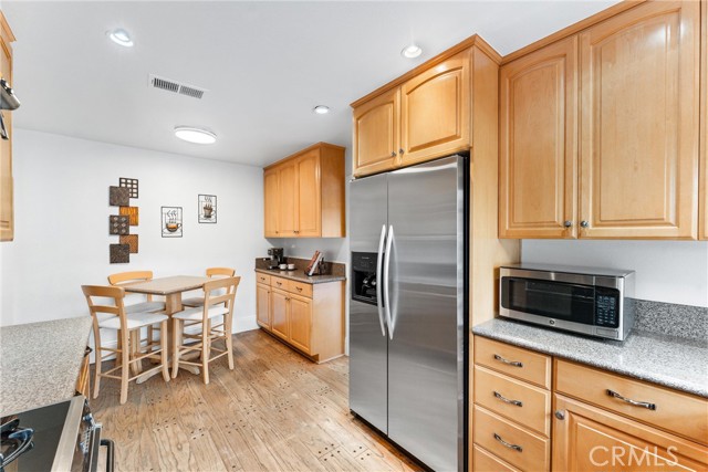 Detail Gallery Image 14 of 62 For 15 Firestone #4,  Irvine,  CA 92614 - 4 Beds | 2/1 Baths