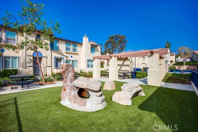 Detail Gallery Image 34 of 38 For 12531 Elevage Dr #58,  Rancho Cucamonga,  CA 91739 - 3 Beds | 2/1 Baths