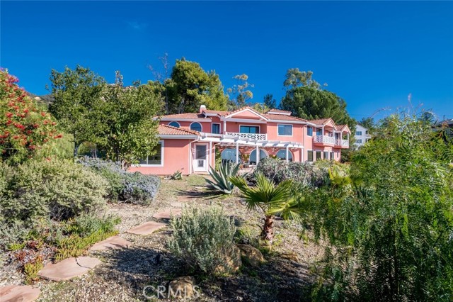 Detail Gallery Image 47 of 74 For 135 Loma Metisse Rd, Malibu,  CA 90265 - 5 Beds | 5 Baths