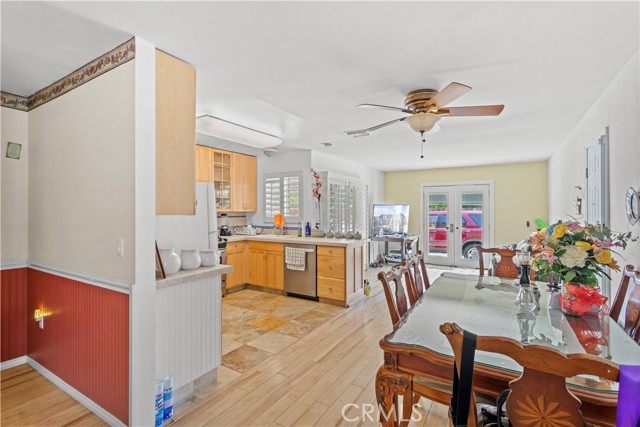 1633 W Ontario Avenue, Corona CA: https://media.crmls.org/medias/757e574a-1d54-47e3-bc7b-8daae1aa1a1e.jpg