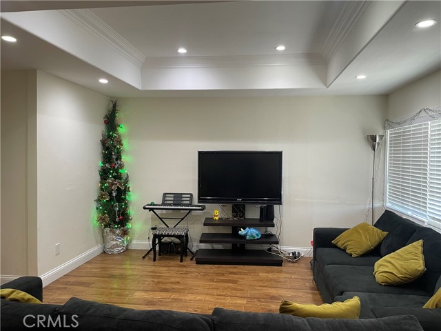 Detail Gallery Image 2 of 7 For 13525 Chase St, Arleta,  CA 91331 - 4 Beds | 2 Baths